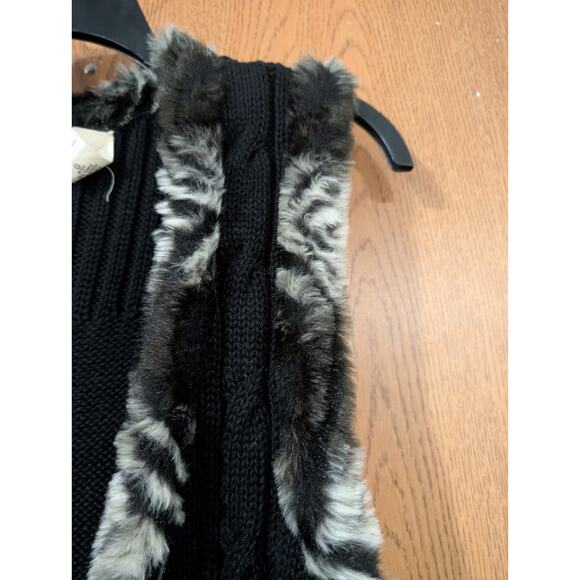 New Directions Black Cable Knit w/ Faux Fur Trim - Large *NWT $46* - Picture 3 of 9